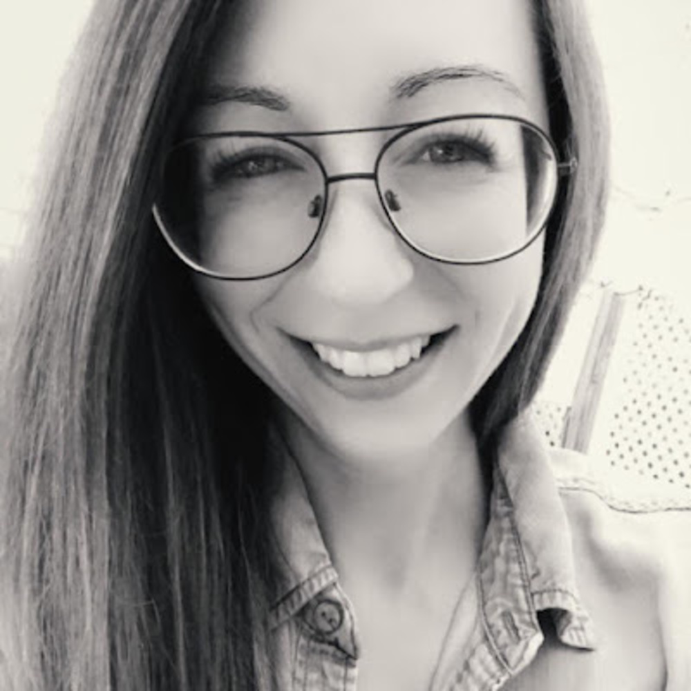 Meet your Posher, Julia